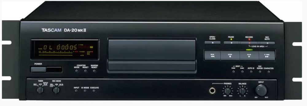 Рекордер DAT Tascam DA-20 MKII
