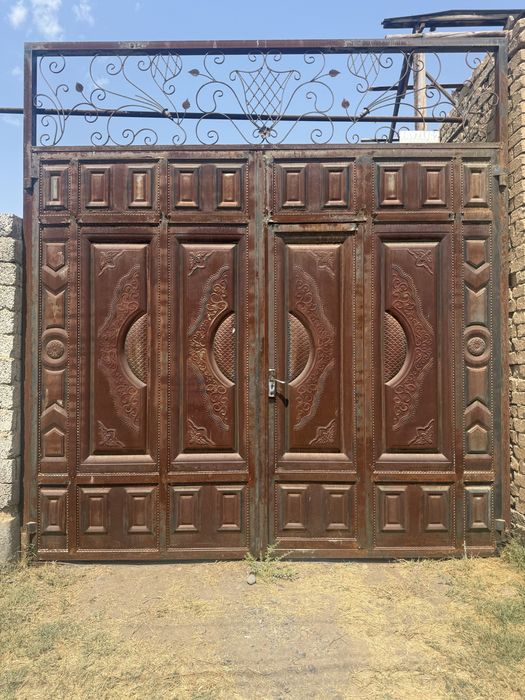 Darvoza sotiladi yaxshi ishlangan