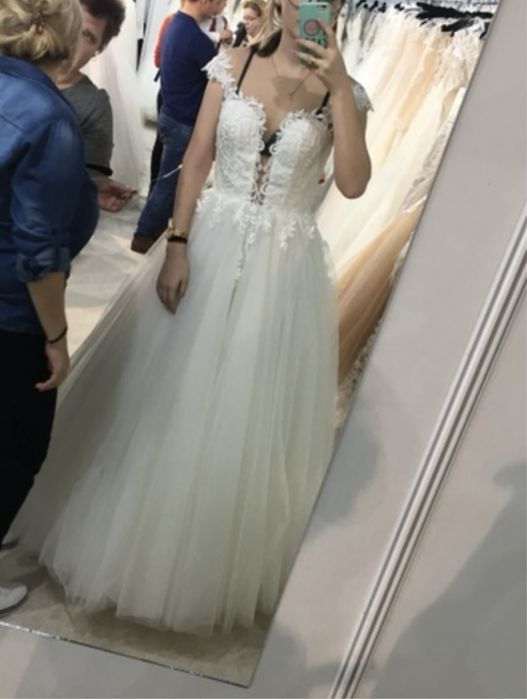 Rochie de mireasa noua cu eticheta plus voal cadou