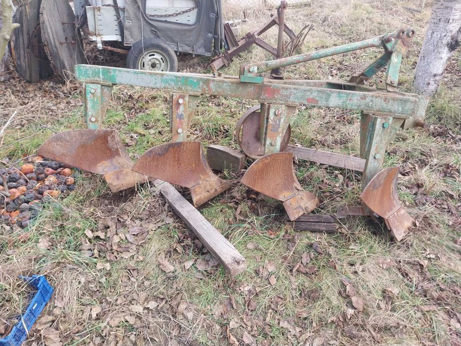 Плуг за трактор 4х25