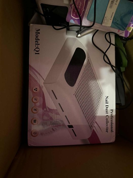 Продавам всичко необходимо за маникюр/изграждане.