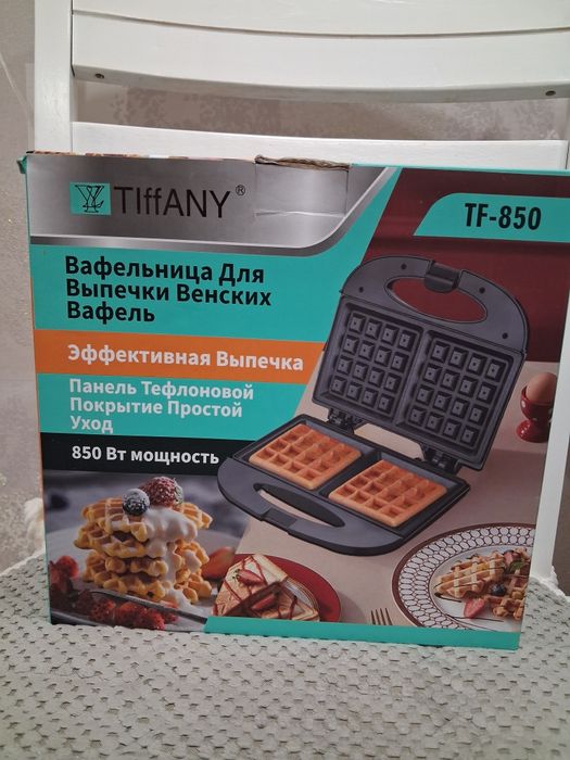 Вафельница новая