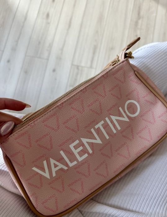 Оригинална чанта Valentino