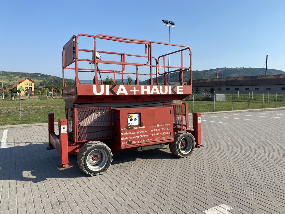 De inchiriat nacele electrica 4x4