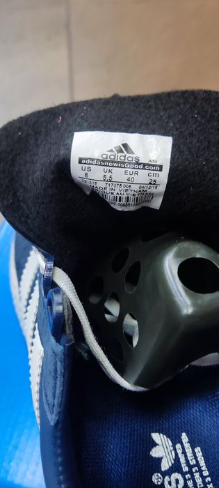 Кросовки новая модель по акции 10500