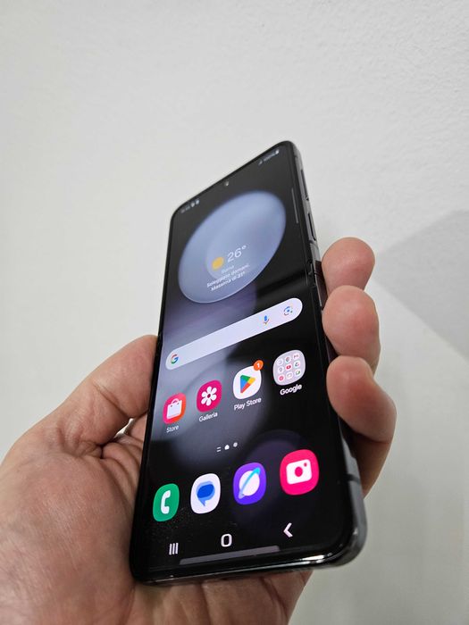 Samsung Galaxy Z flip 5, 512 gb, folosit, garantie.