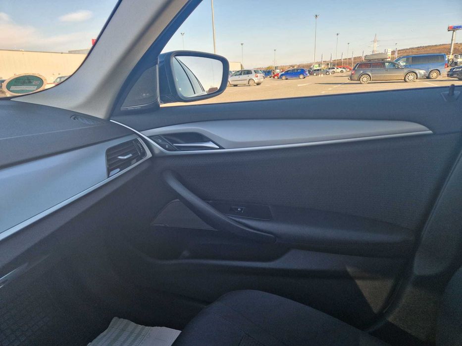 Vand BMW 520 D XDrive an fabricație 2017