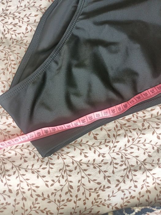 Продам купальник