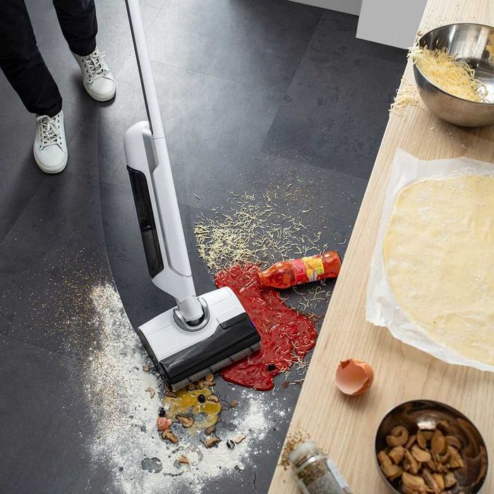 Aspirator vertical cu spalare ROWENTA All In One X-Clean 10