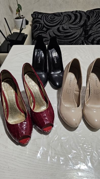 Продам женские туфли 36-37 размер