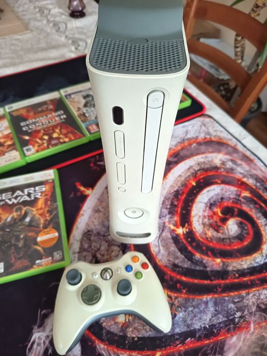 Consola Xbox 360 Jasper 60 GB HDD stare foarte buna + 7 Jocuri