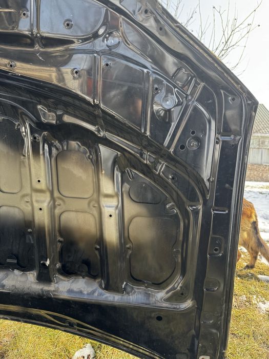 Капот камри 55, черного цвета