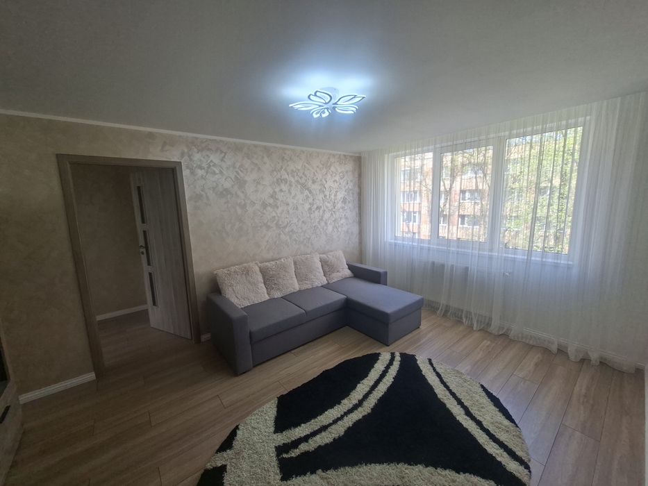 Inchiriez apartament cu 2 camere