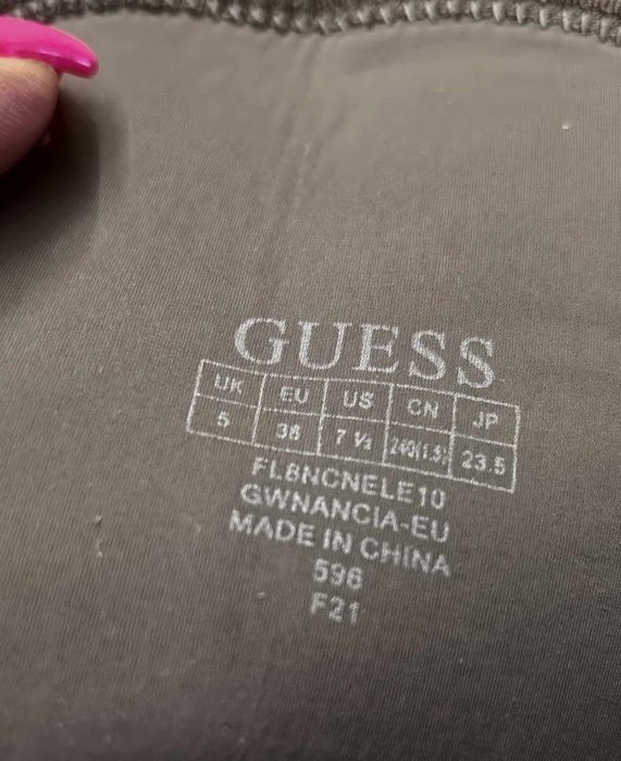 Guess оригинални дамски ботуши естествена кожа  38 номер