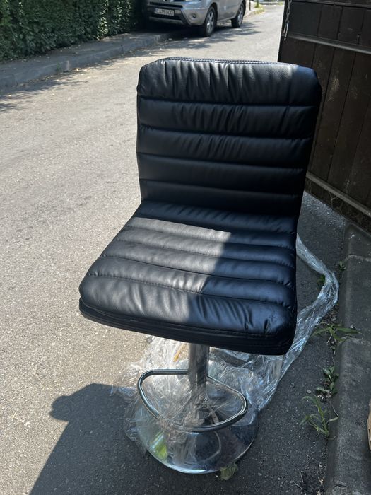 Vand scaun salon