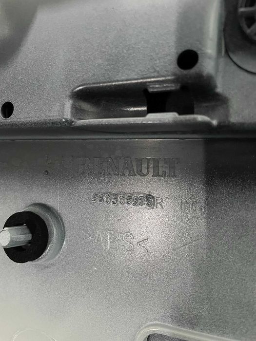 Capac eleron Renault Clio 4 2012-2019 hatchback nou original Renault