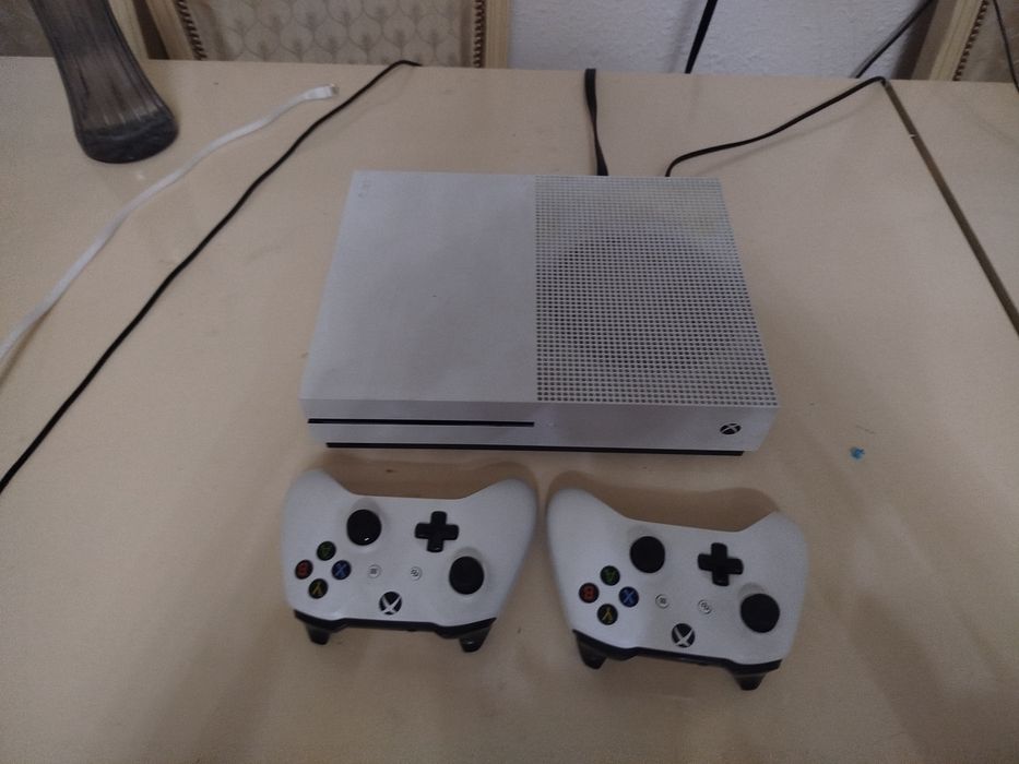 Xbox one s  лутший