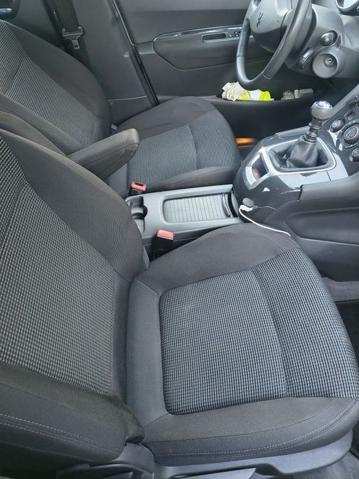 PEUGEOT 5008 2012 — imagine 2