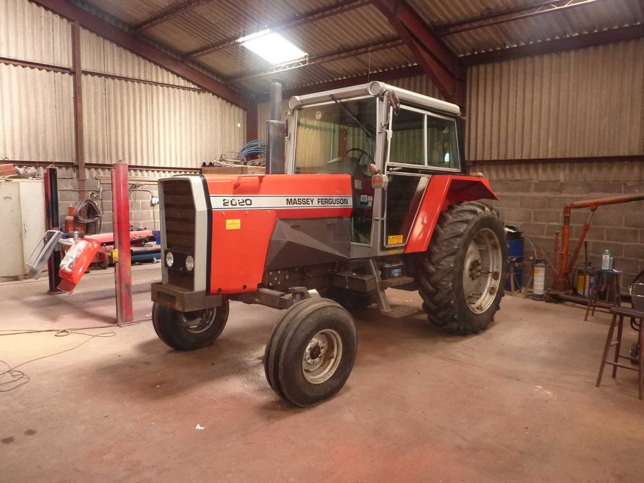 Parbriz Geam Luneta Massey Ferguson