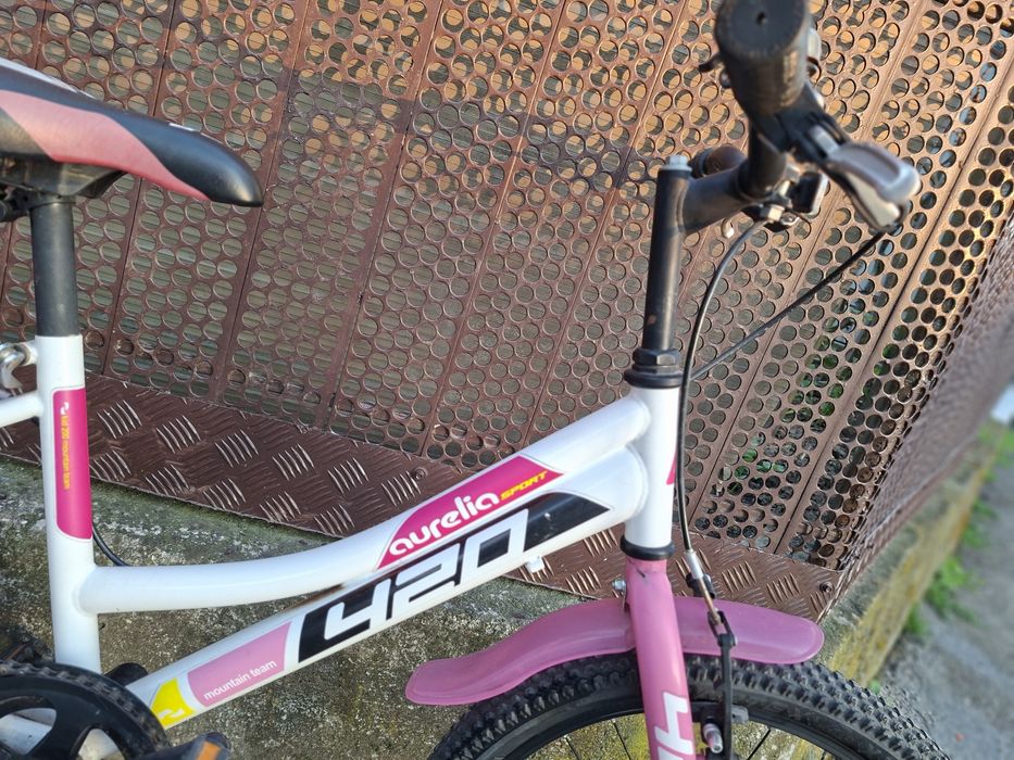 Vând bicicletă copii