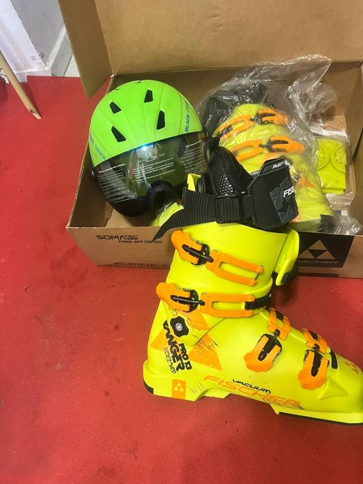 Skiuri Fischer, Clapari Fischer, Bete si Cască Fitcher