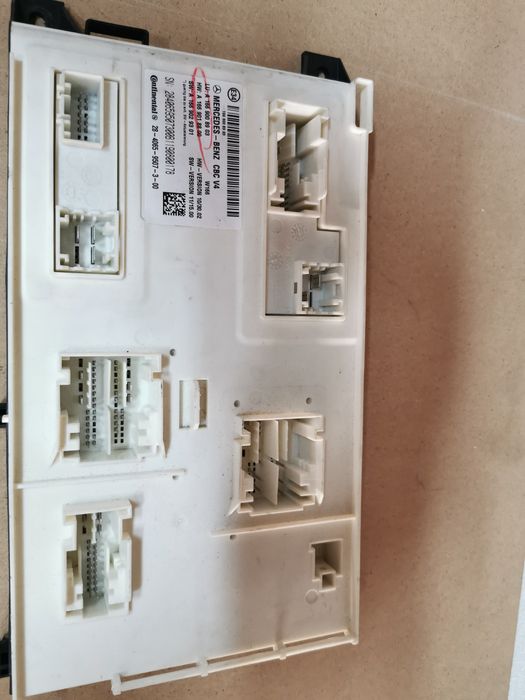 Sam fata Mercedes ML250 CDI W166 A1669008903 in stare buna
Compatibil