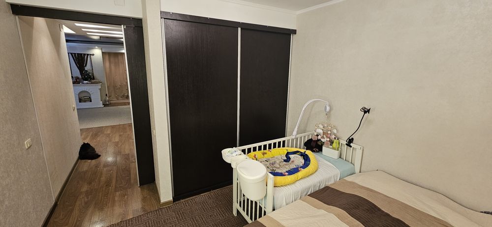 Продам квартиру 2-ком 55 кв.м.