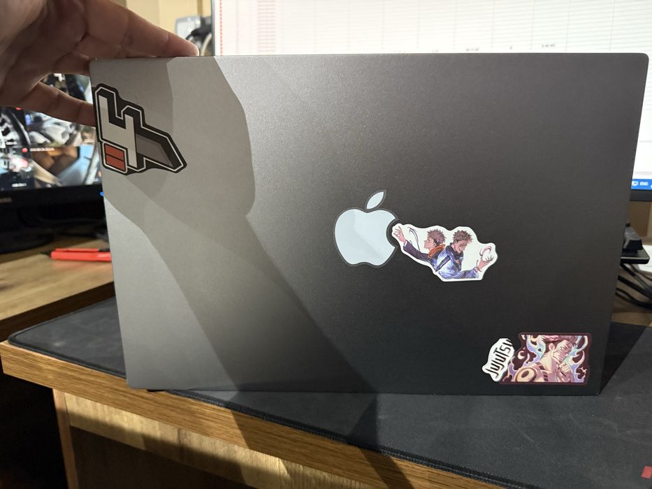 Ноутбук lenovo Core i5-1035G1 8gb 128ssd  1tb hard