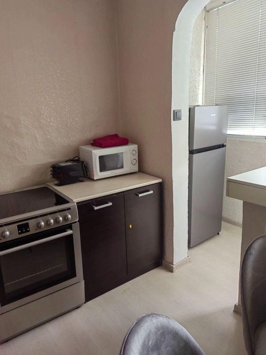 Дава се под наем Тристаен апартамент в София, Света Троица - 90 кв.м за 649 € - Снимка #6