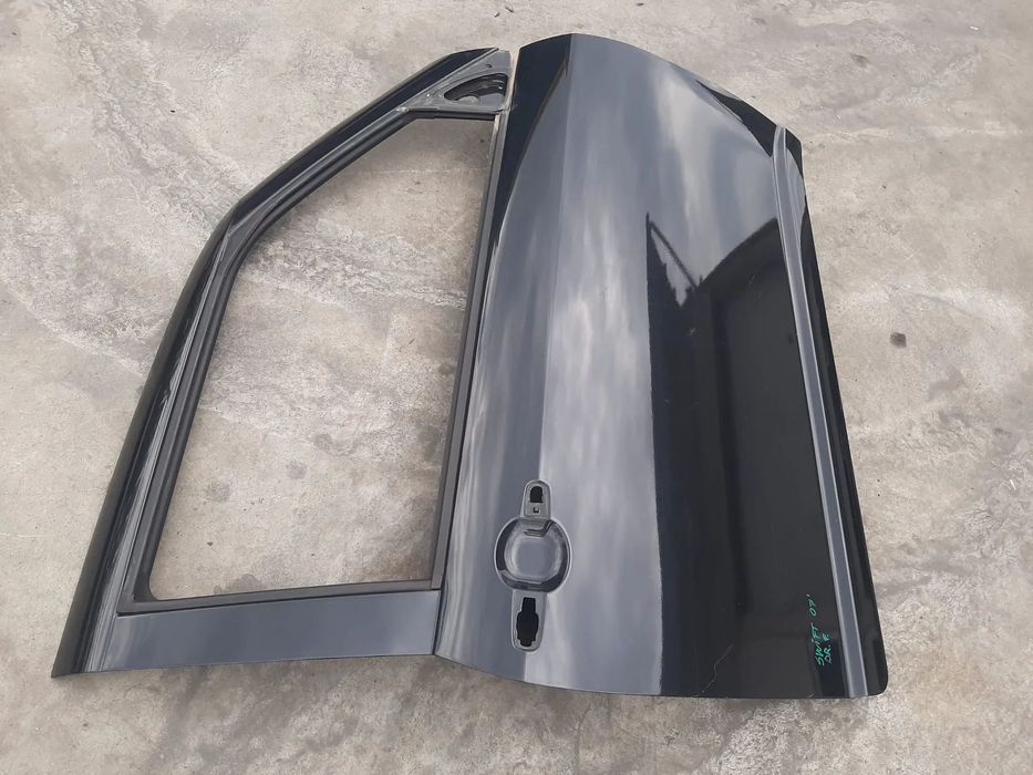 usa portiera dreapta fata suzuki swift 3 2007