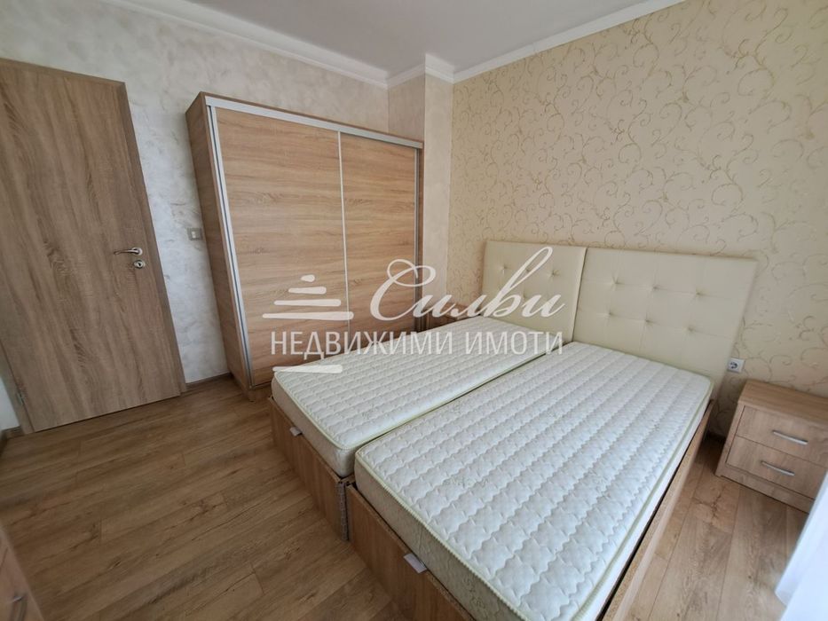 Продава се Тристаен апартамент в Шумен, Пазара - 88 кв.м за 1800 €/кв.м - Снимка #4