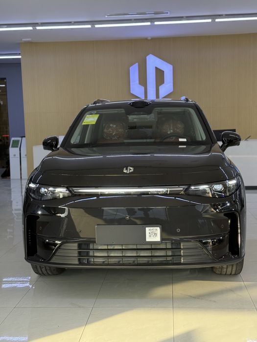 LEAPMOTOR C16 Elektr Restyling