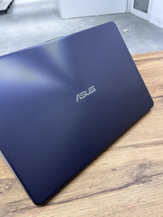 Ноутбук Asus Vivobook