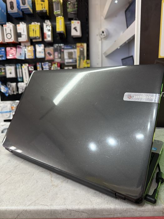 Ноутбук Packard Bell ENTE11HC