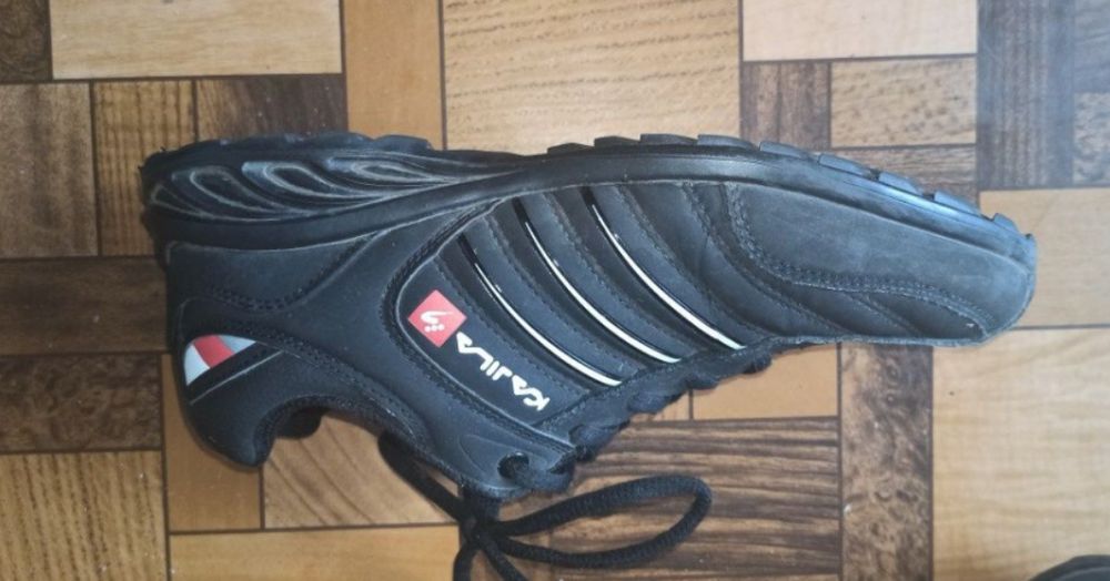 Женская обувь - кроссовки оригинал