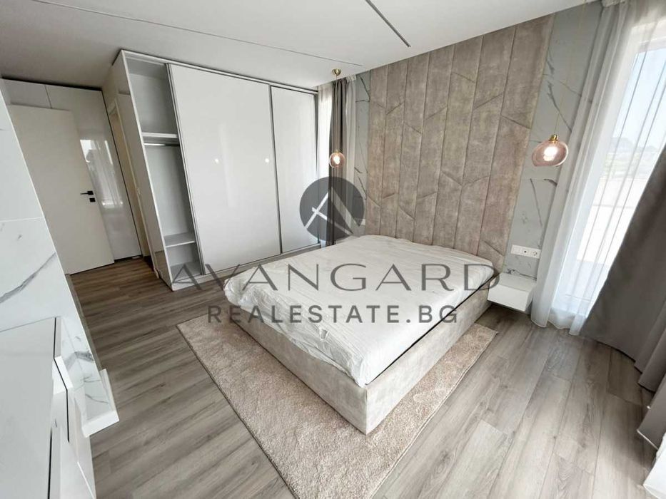 Продава се Тристаен апартамент в Пловдив, Остромила - 299 кв.м за 563 €/кв.м - Снимка #10