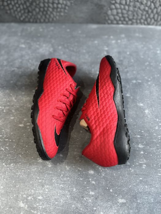 Сороконожки Nike Hypervenom