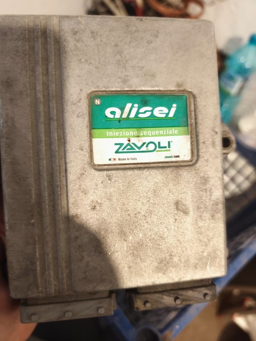Италиански Газов инжекцион Zavoli Alisei, с бутилка в срок