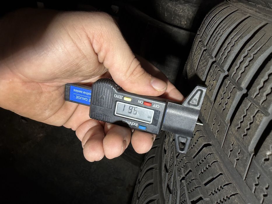 4 anvelope iarnă Hankook Winter i*cept evo2 – 235/45 R18 98V