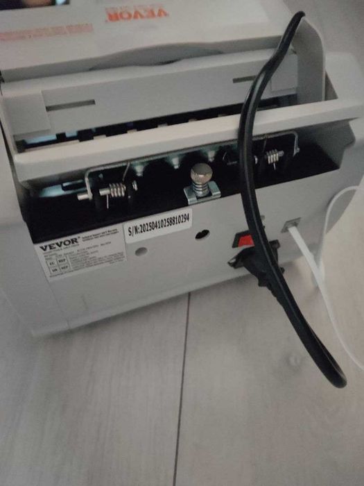 Машина за броене на пари, Проверка фалшиви банкноти