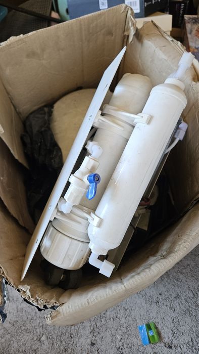 Продавам филтър / омекотител за вода