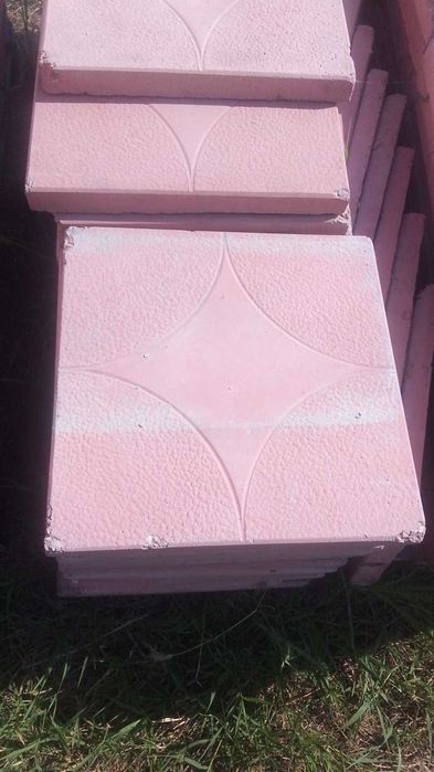 ПЛОЧКИ тротоарни 30х30см. ВТОРО качество, бетонни сиви и цветни