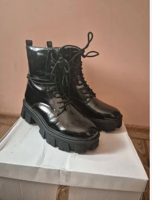 Зимни черни боти