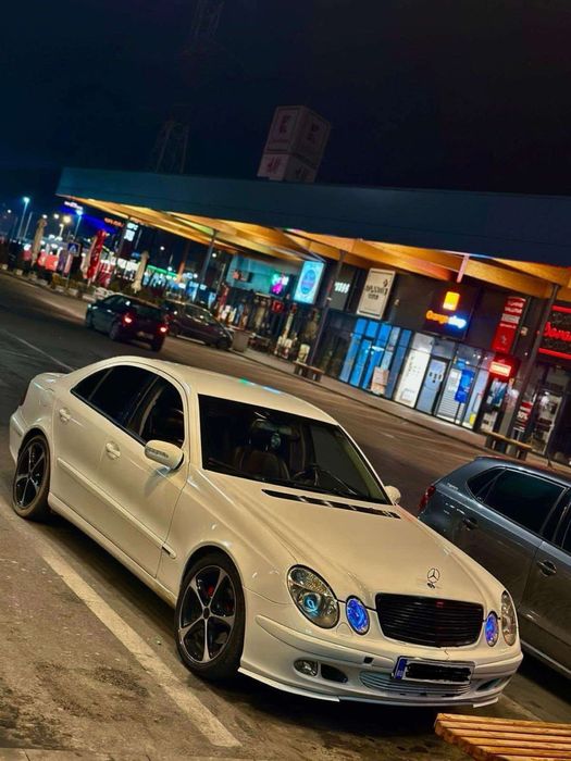 Mercedes-Benz E220 w211