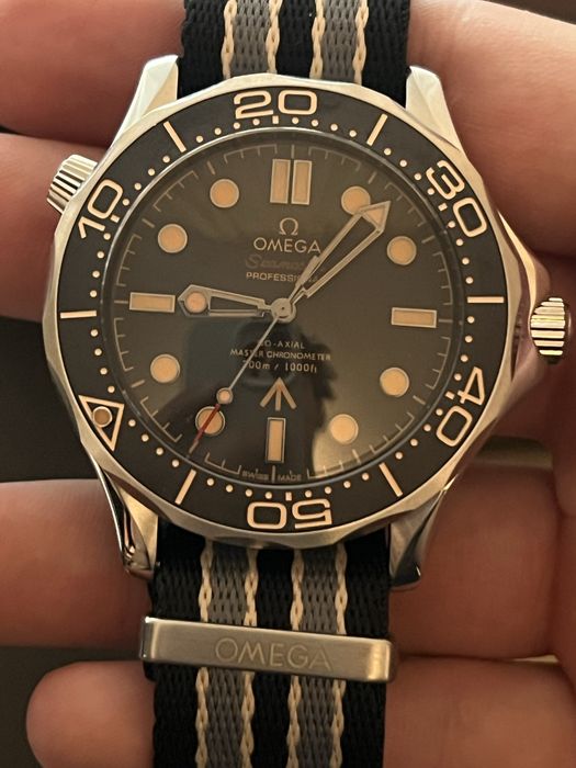 Omega Seamaster Diver 300M 007 Edition