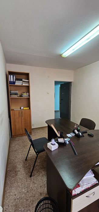 Продам помещение 96кв.м. с крыльцо на улицу Ленина.