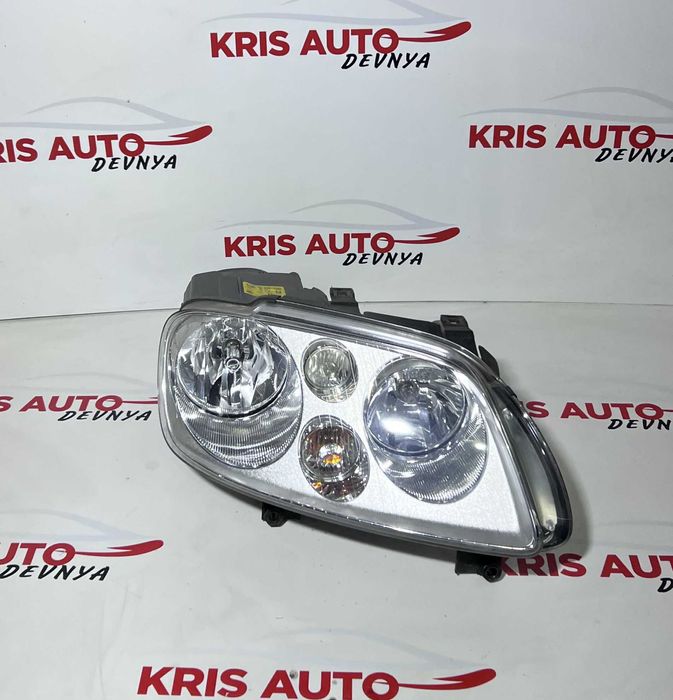 Десен фар за VW Touran / Фолксваген Тоуран 2005г