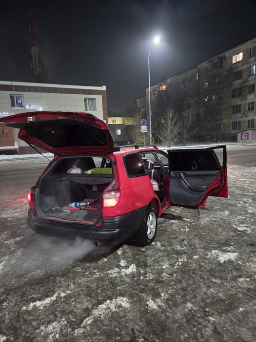 Toyota KarinaE. универсал 1995г