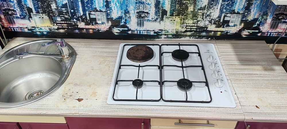 Продам кухонный гарнитур б/у