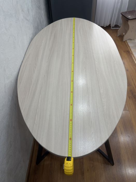 Продам стол обеденный, кухонный